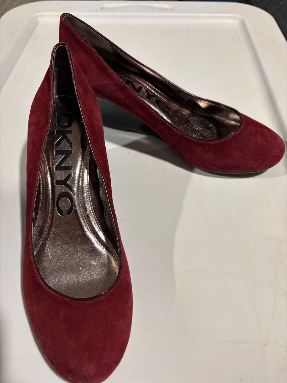 DKNY Burgundy Suede Round-Toe Mid Heel Pumps